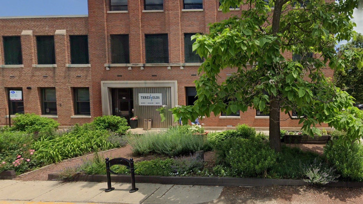Thresholds Chicago, IL