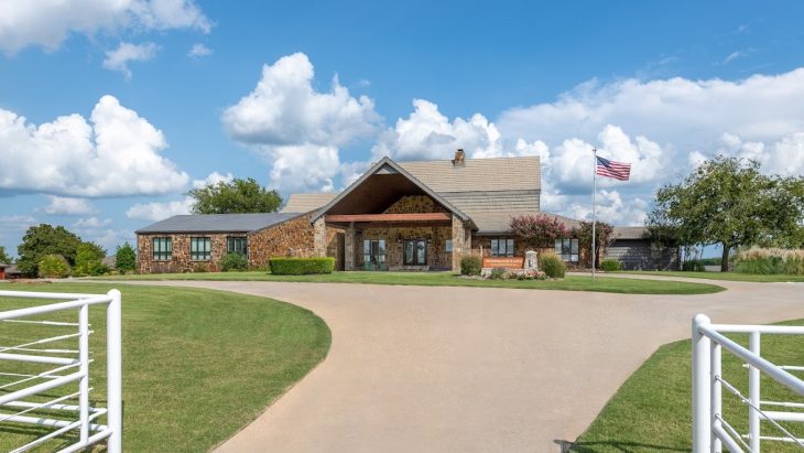 Vanhelan Ranch Enterhealth Ranch | Van Alstyne, TX