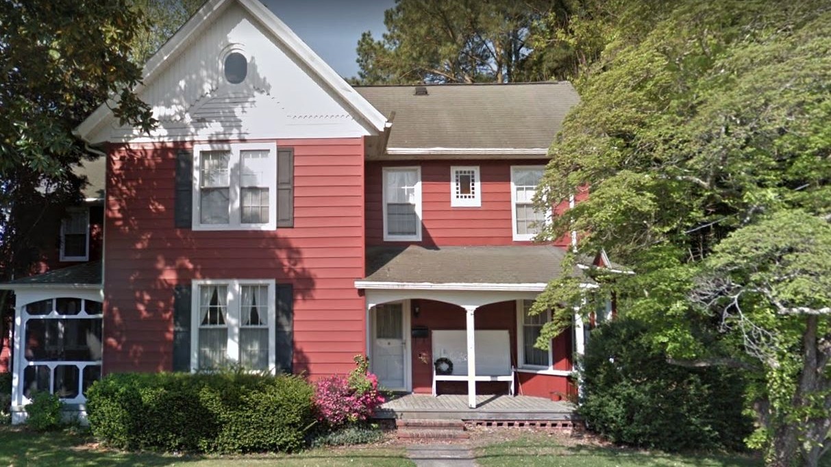 Serenity Properties The Red House DE