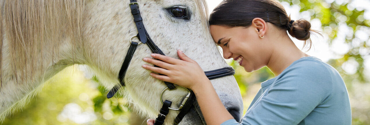 Free Kentucky Rehab Pairs Women With Horses for Recovery