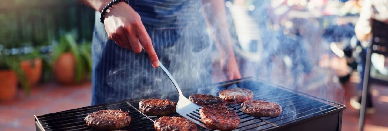 Kentucky Recovery Groups Honor Veterans at Free Cookout